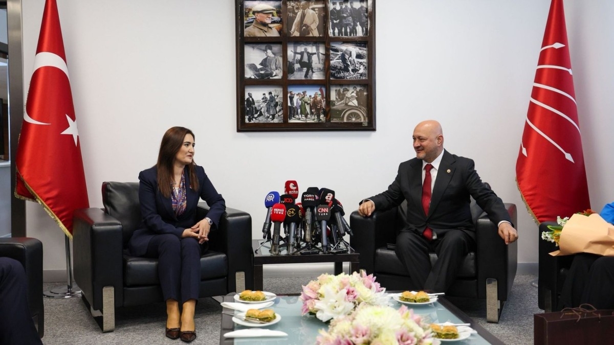 AK Parti yıllar sonra CHP ile bayramlaştı