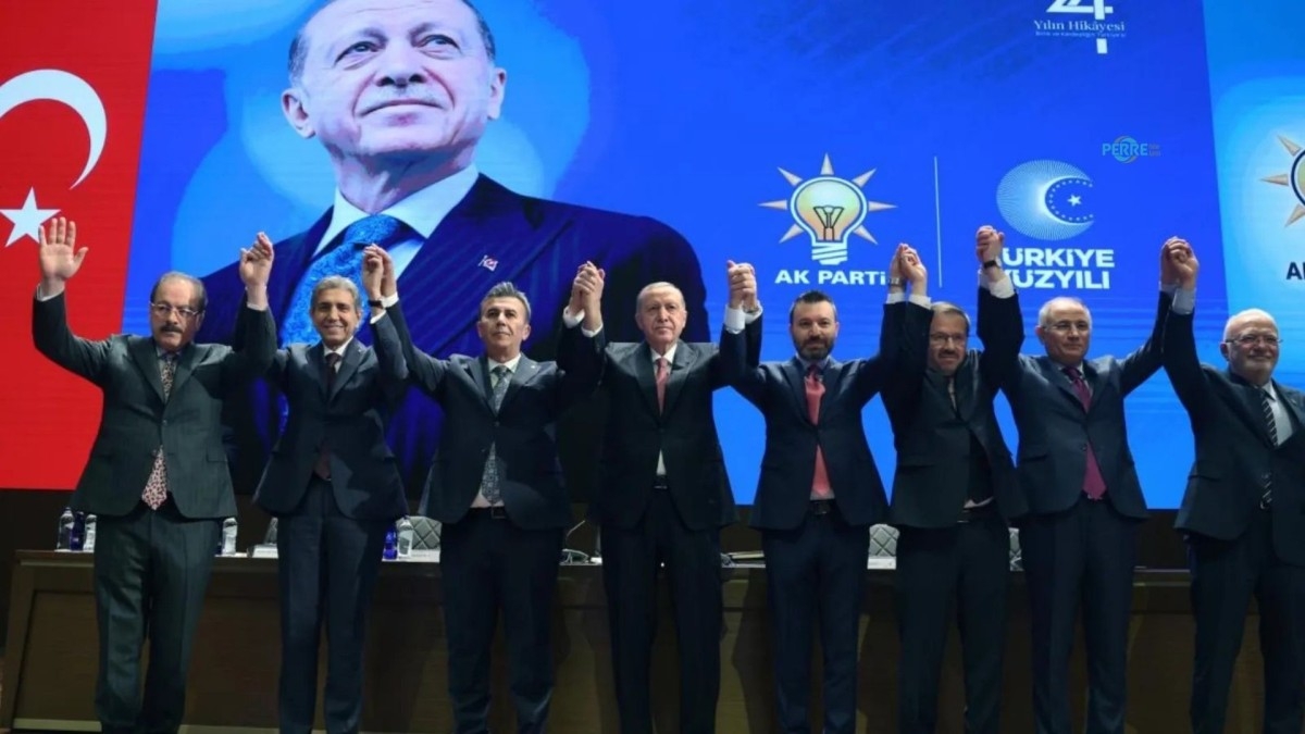 AK Parti, üç belediyeyi daha saflarına dahil etti.