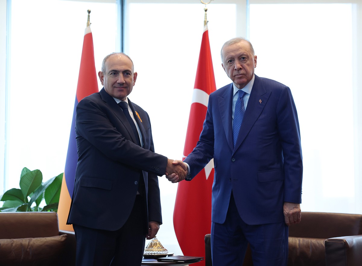 Cumhurbaşkanı Erdoğan, Ermenistan Başbakanı Paşinyan ile görüştü
