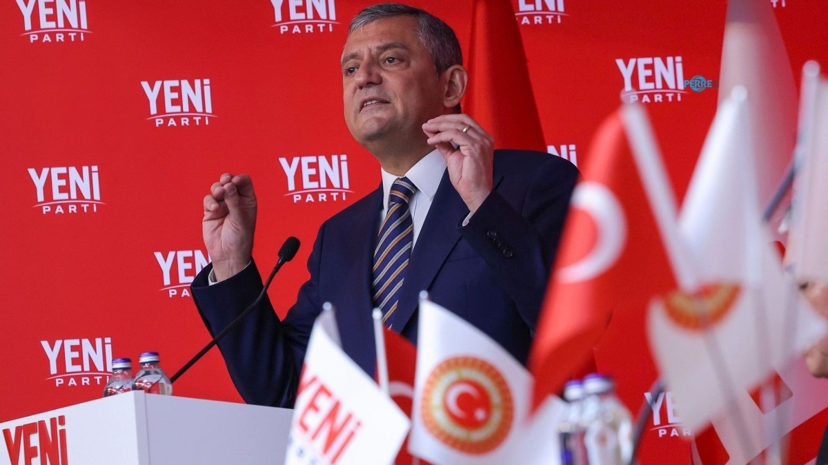 AYM’den ret kararı: YENİ Parti ismini kullanmaya devam edecek
